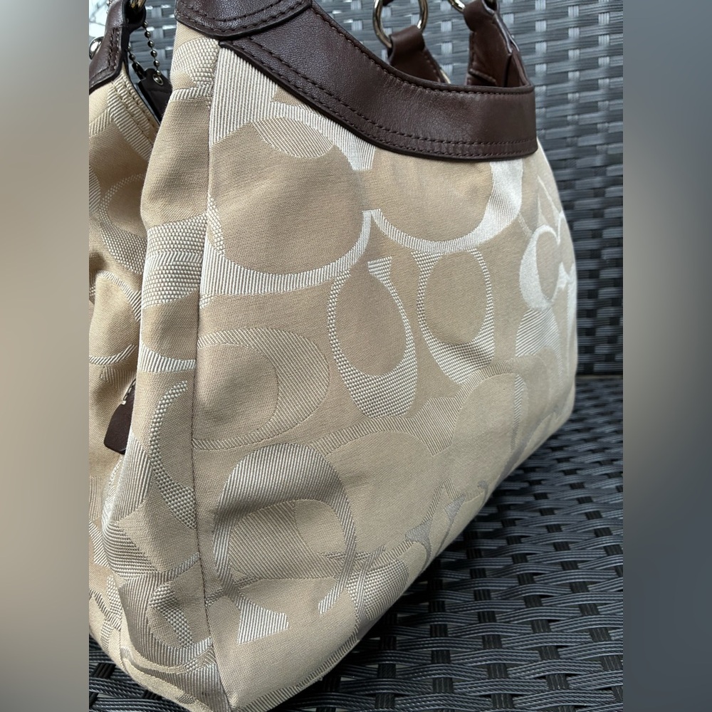 COACH BAG,Coach Tan and Brown Shoulder Bag. - Picture 5 of 14